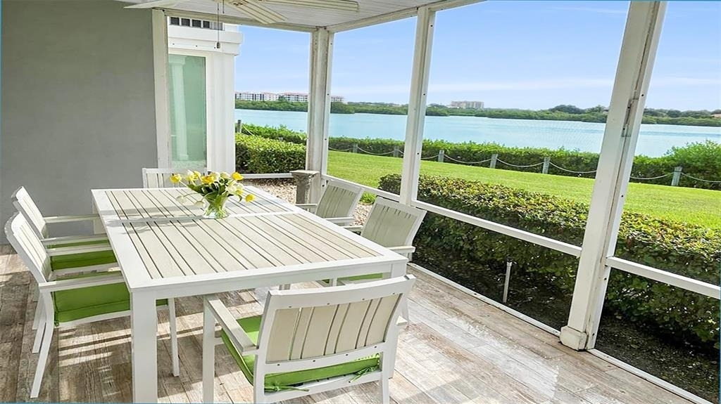 1360 Siesta Bayside Drive - Photo 3