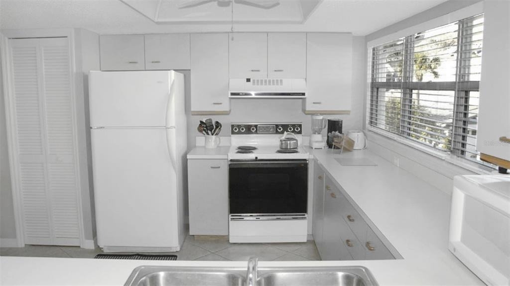 1200 Siesta Bayside Drive - Photo 3