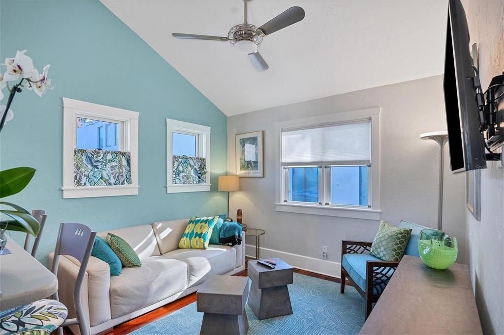 1716 Oak Street - Photo 24