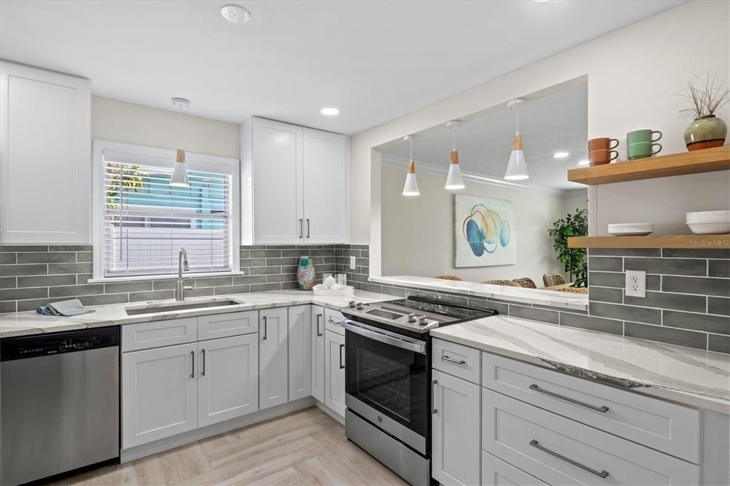2641 Martin Street - Photo 15