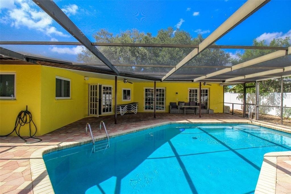 2807 67th Street W - Photo 1