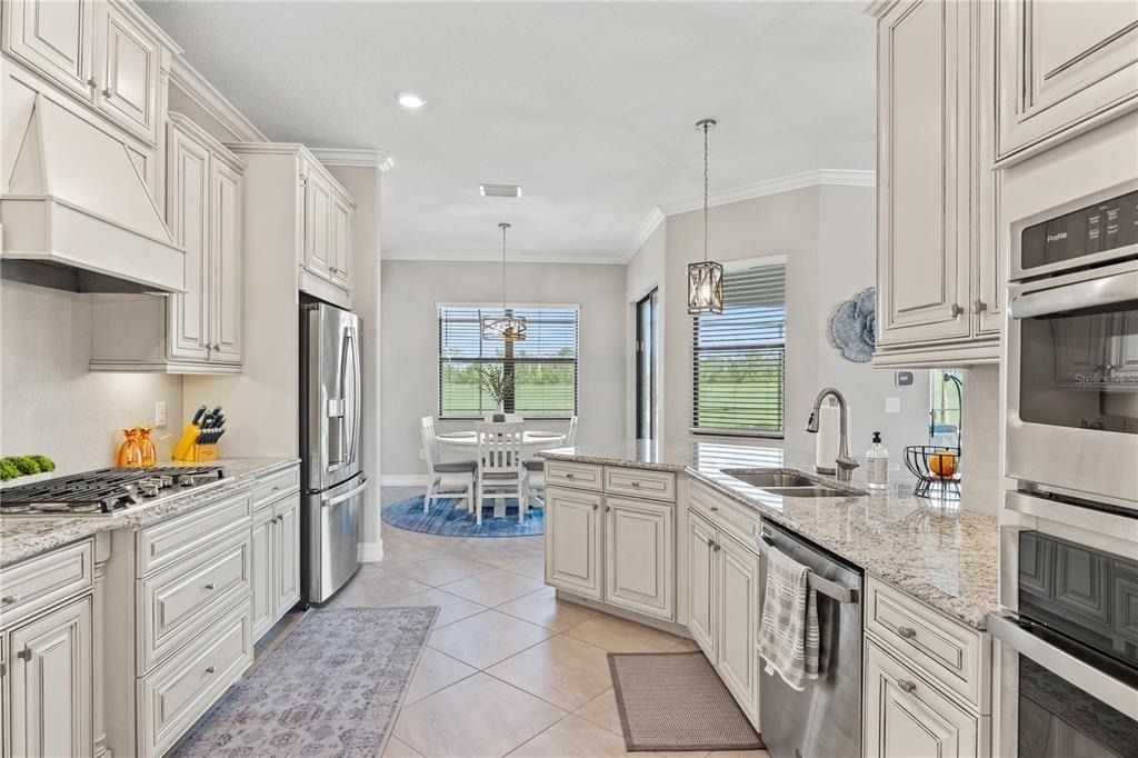5623 Mulligan Way - Photo 10