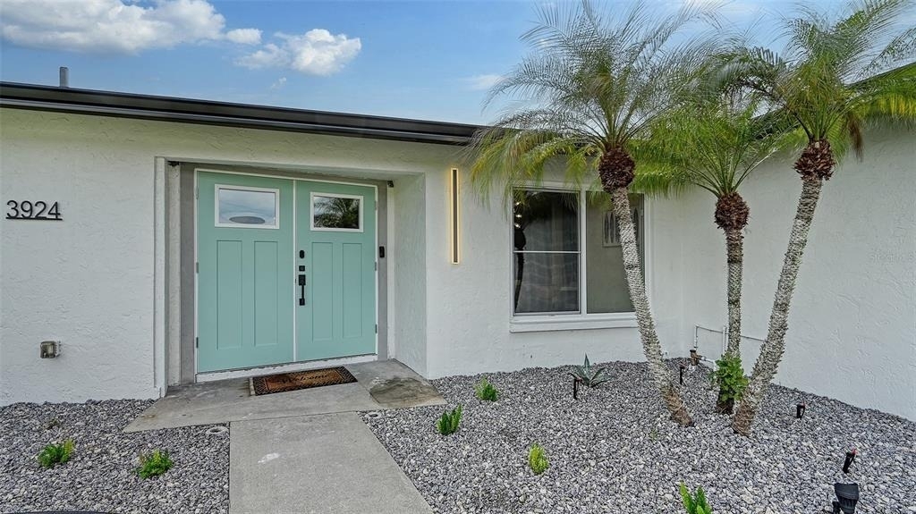 3924 Helene Street - Photo 1