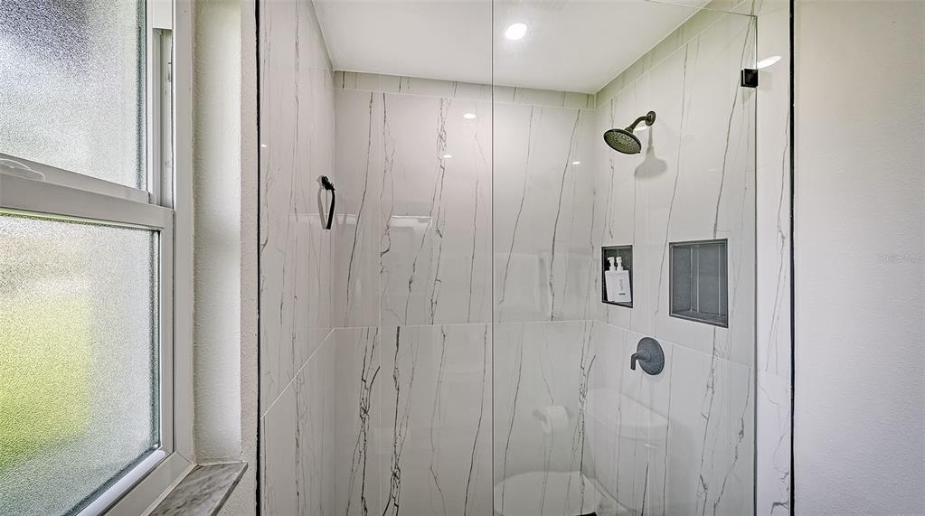 3924 Helene Street - Photo 36