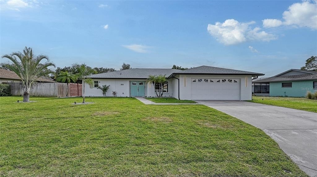 3924 Helene Street - Photo 2