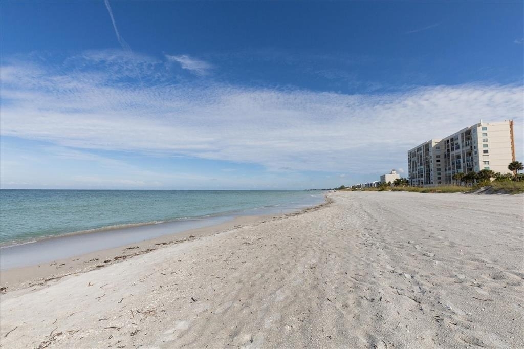 4325 Gulf Of Mexico Drive - Photo 39
