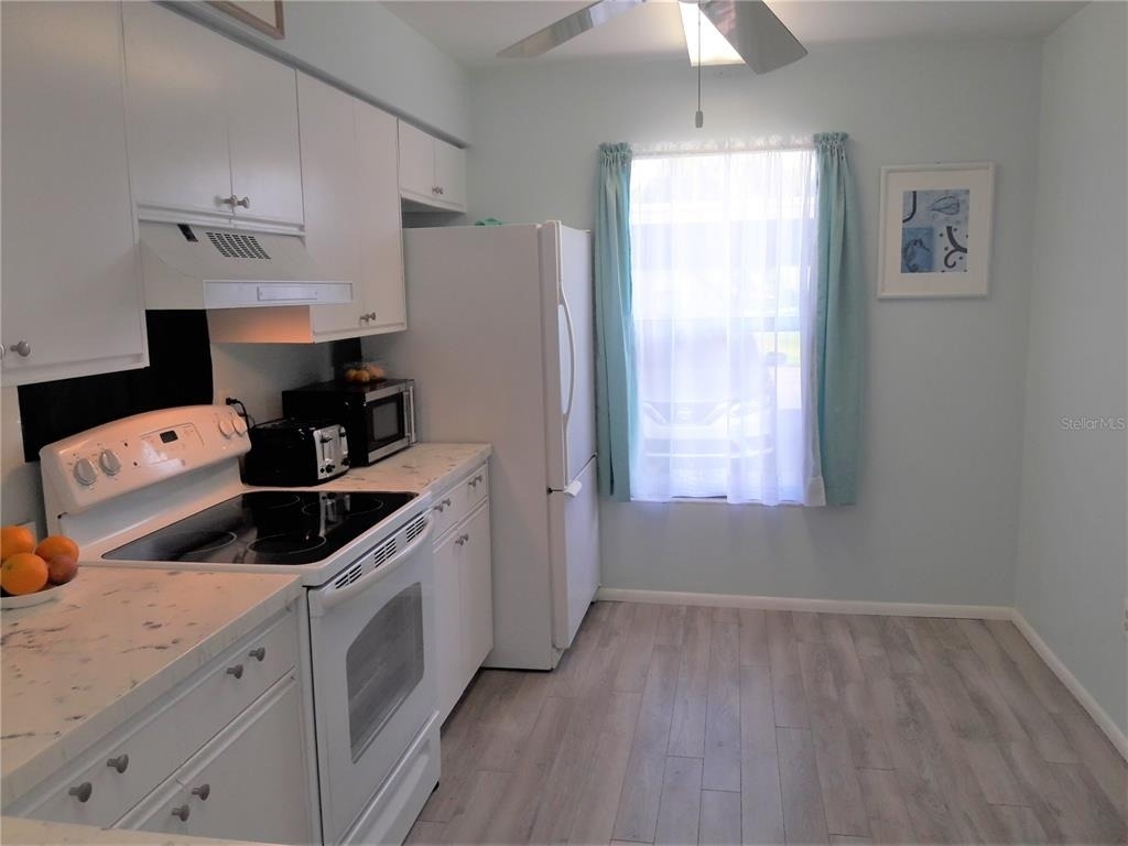2713 60th Avenue Drive W - Photo 2