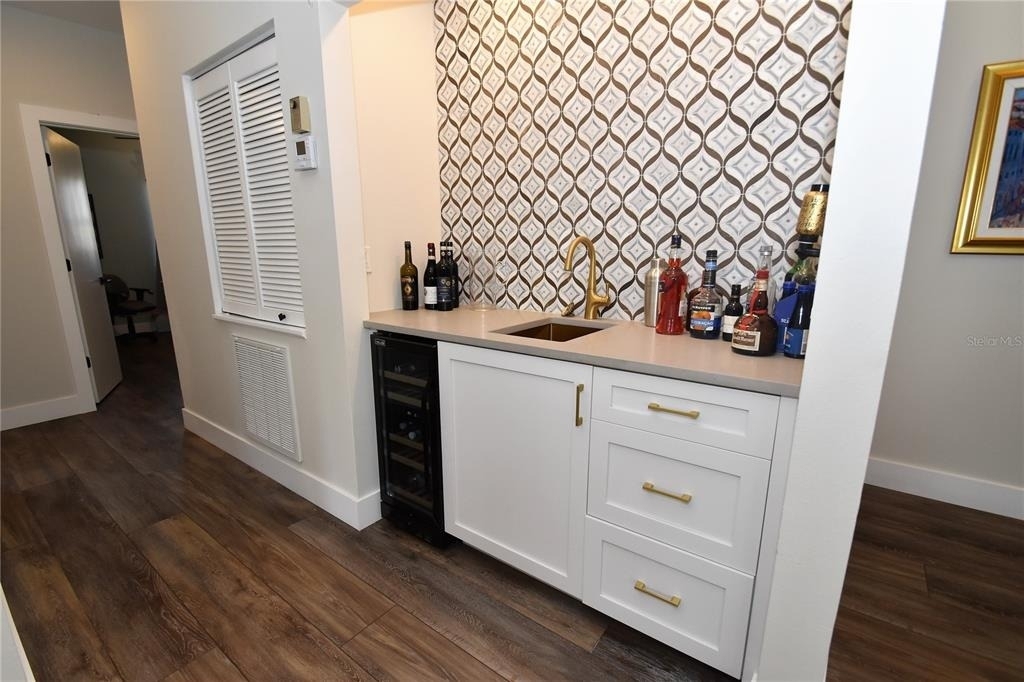 1631 Starling Drive - Photo 2