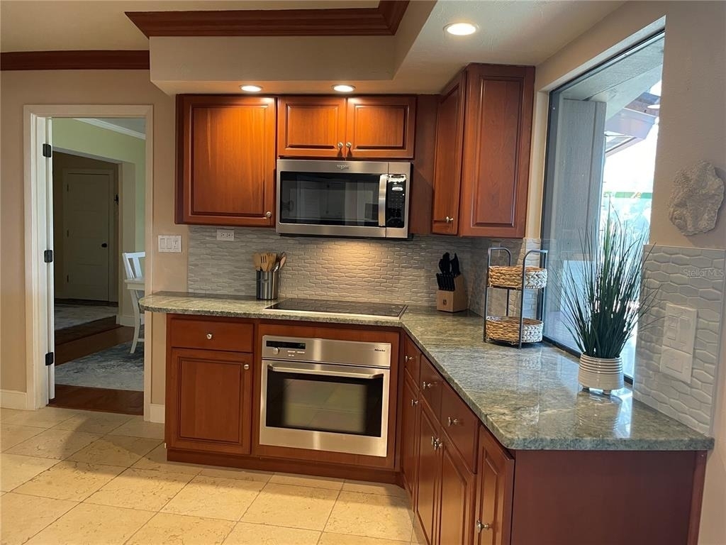 421 Waterside Lane - Photo 17