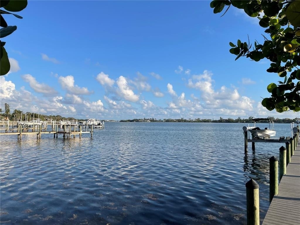 421 Waterside Lane - Photo 45