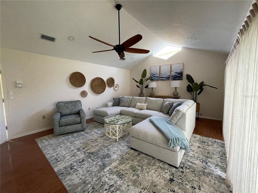 421 Waterside Lane - Photo 8