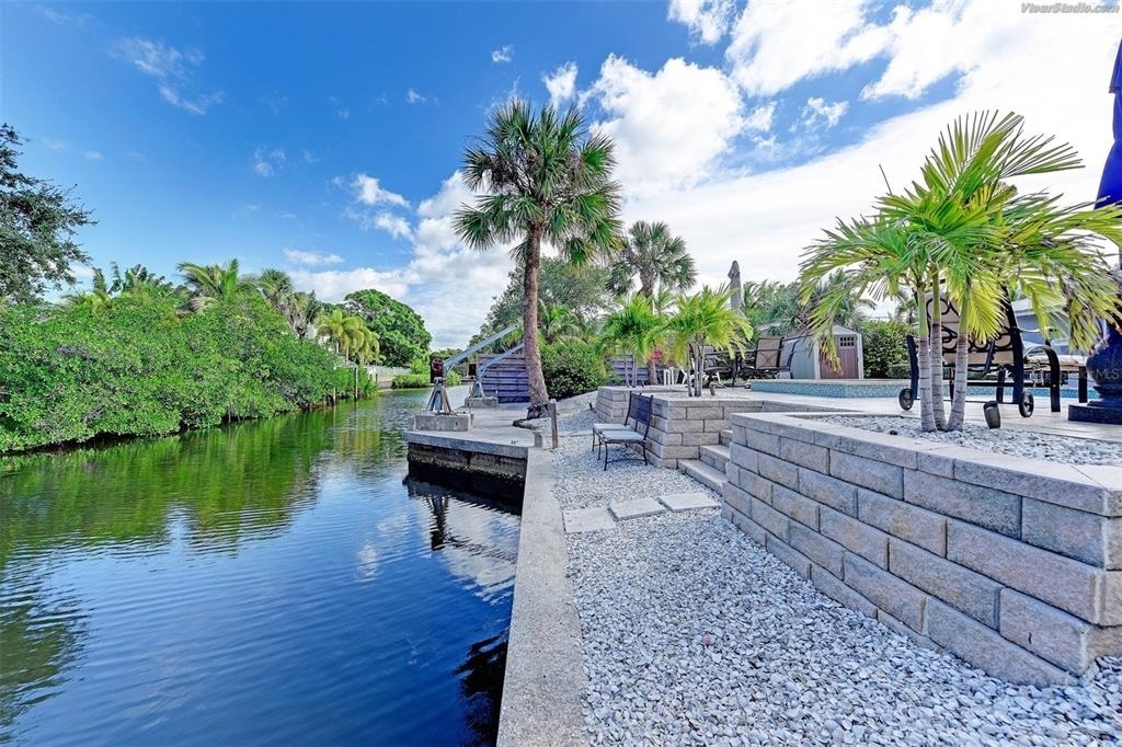 345 Avenida Leona - Photo 11