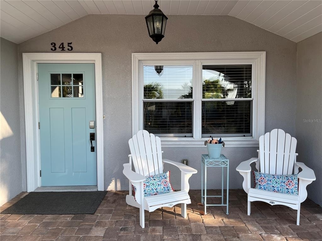 345 Avenida Leona - Photo 2