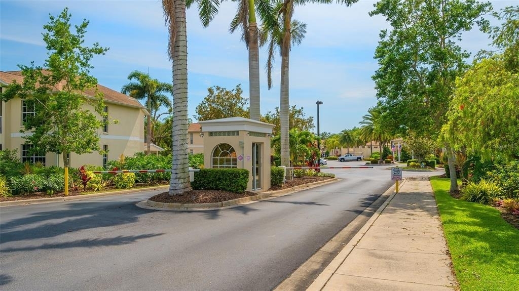 8350 Wingate Drive - Photo 41