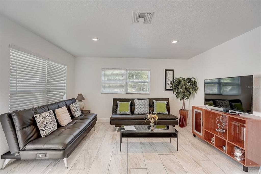 626 S Osprey Avenue - Photo 3
