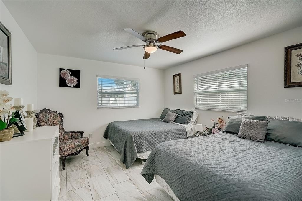 626 S Osprey Avenue - Photo 16