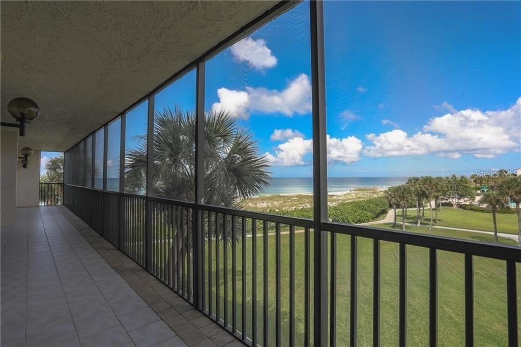 1925 Gulf Of Mexico Drive - Photo 4
