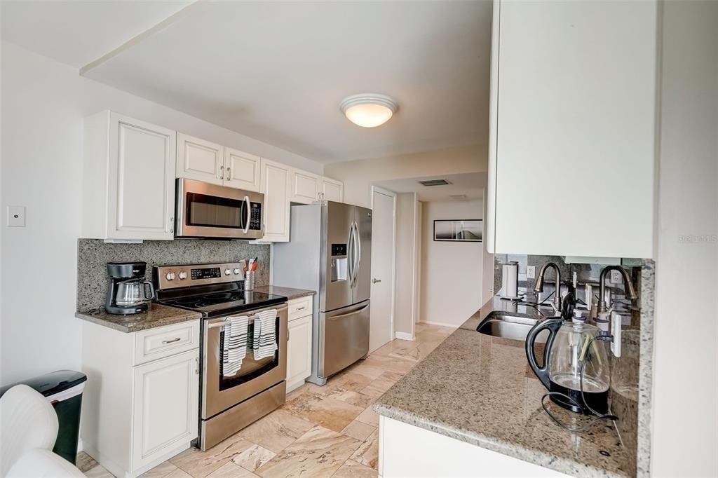 2425 Gulf Of Mexico Drive - Photo 7