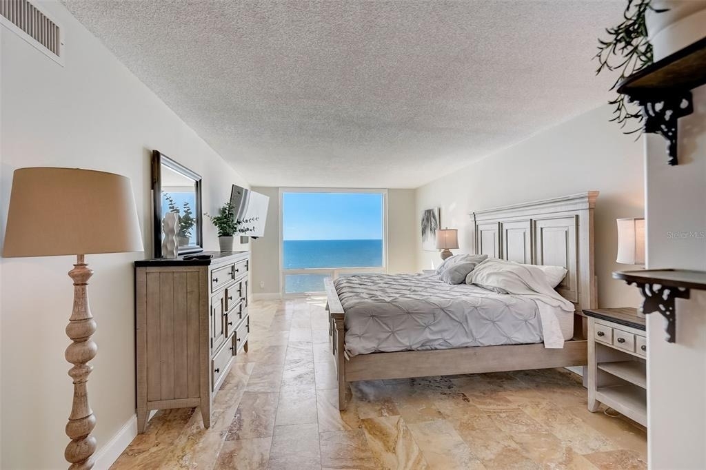 2425 Gulf Of Mexico Drive - Photo 19
