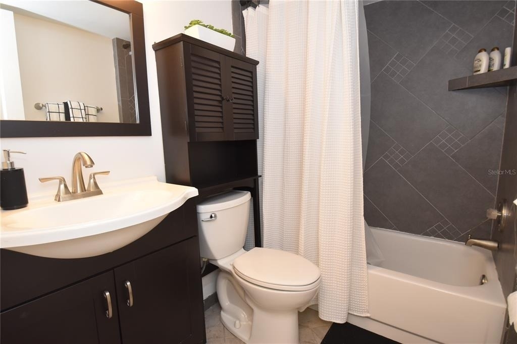 1716 Glenhouse Drive - Photo 4