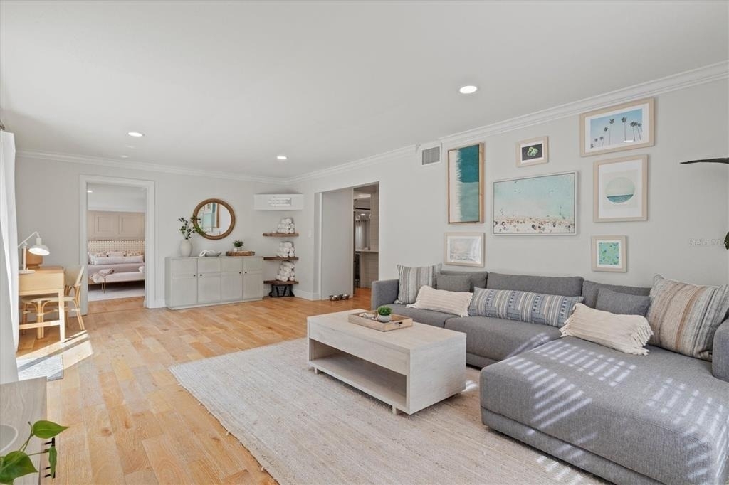 326 S Lime Avenue - Photo 9