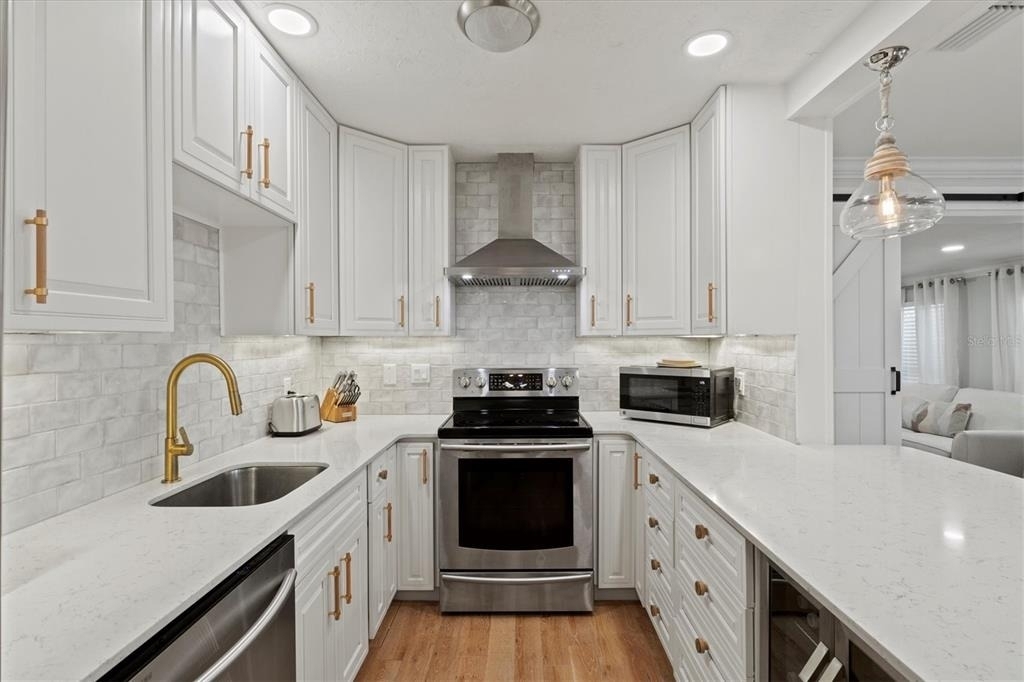 326 S Lime Avenue - Photo 4