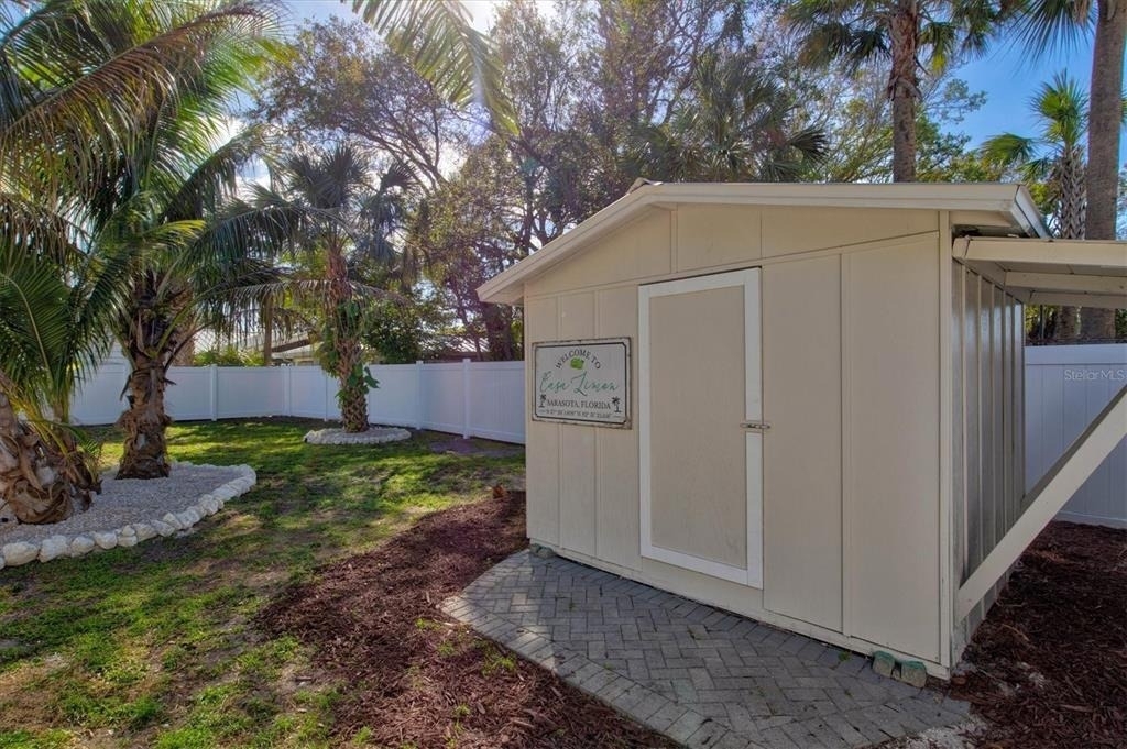326 S Lime Avenue - Photo 34
