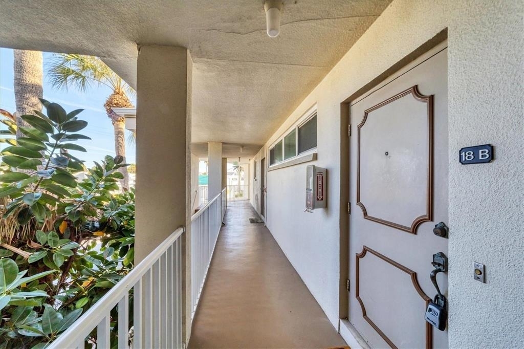 500 S Washington Drive - Photo 2