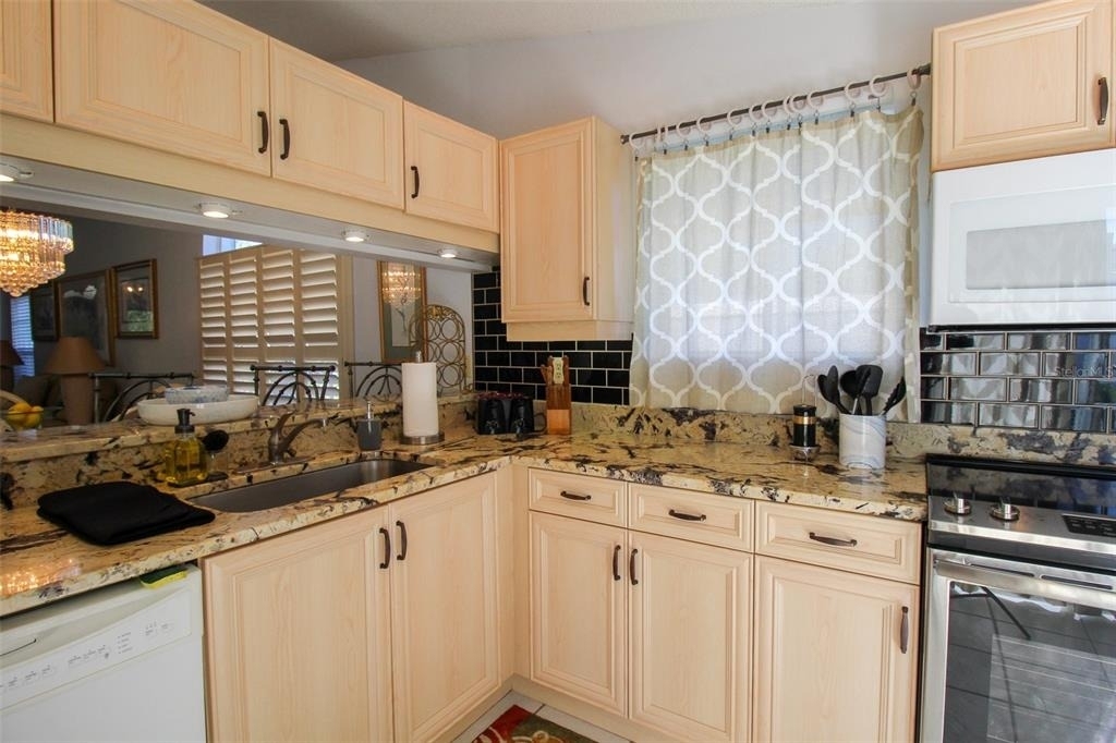 502 Sanderling Circle - Photo 16