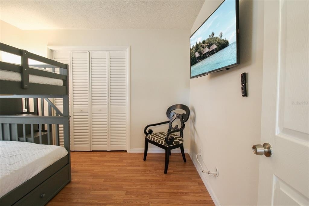 3223 Rowena Street - Photo 21