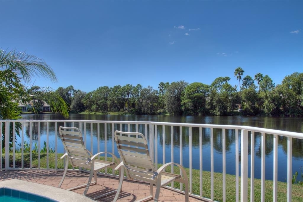 7911 Whitebridge Glen - Photo 30
