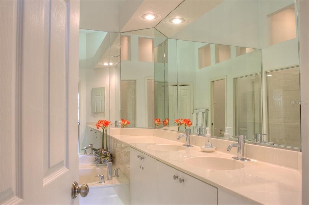 7911 Whitebridge Glen - Photo 22