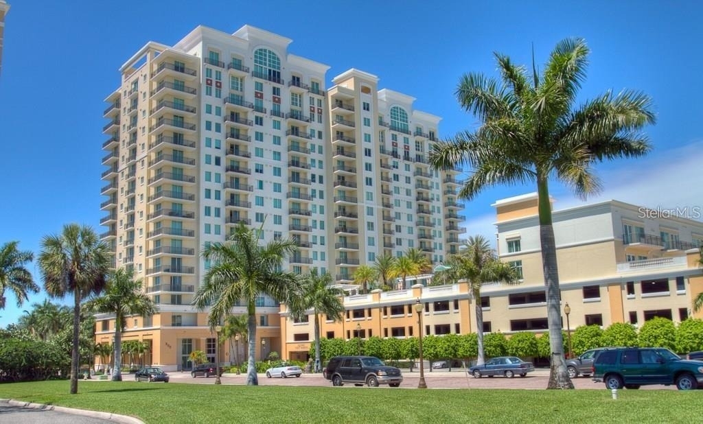800 N Tamiami Trail - Photo 1