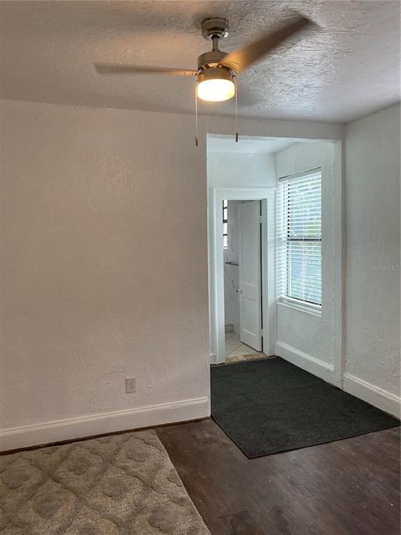 401 Colonia Lane E - Photo 15