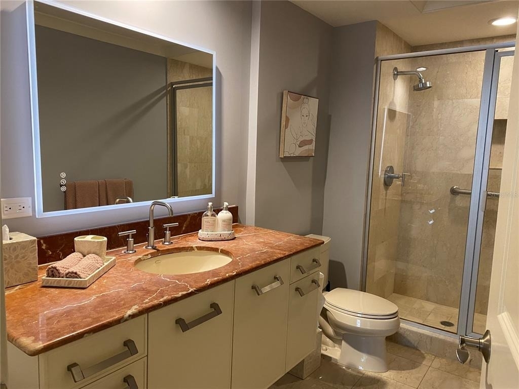 1350 Main Street - Photo 32