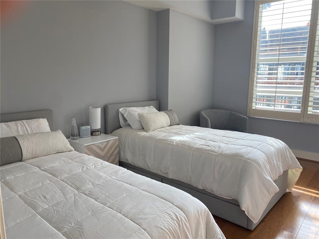 1350 Main Street - Photo 29