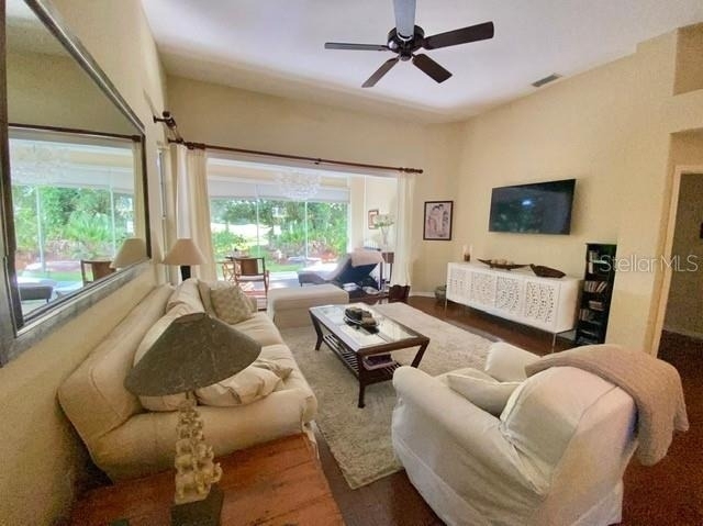 7711 Whitebridge Glen - Photo 11
