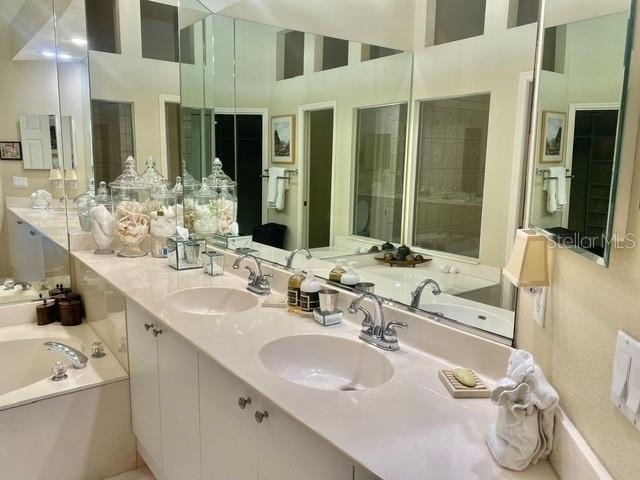7711 Whitebridge Glen - Photo 16