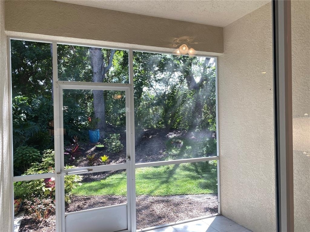 8375 Glenrose Way - Photo 16