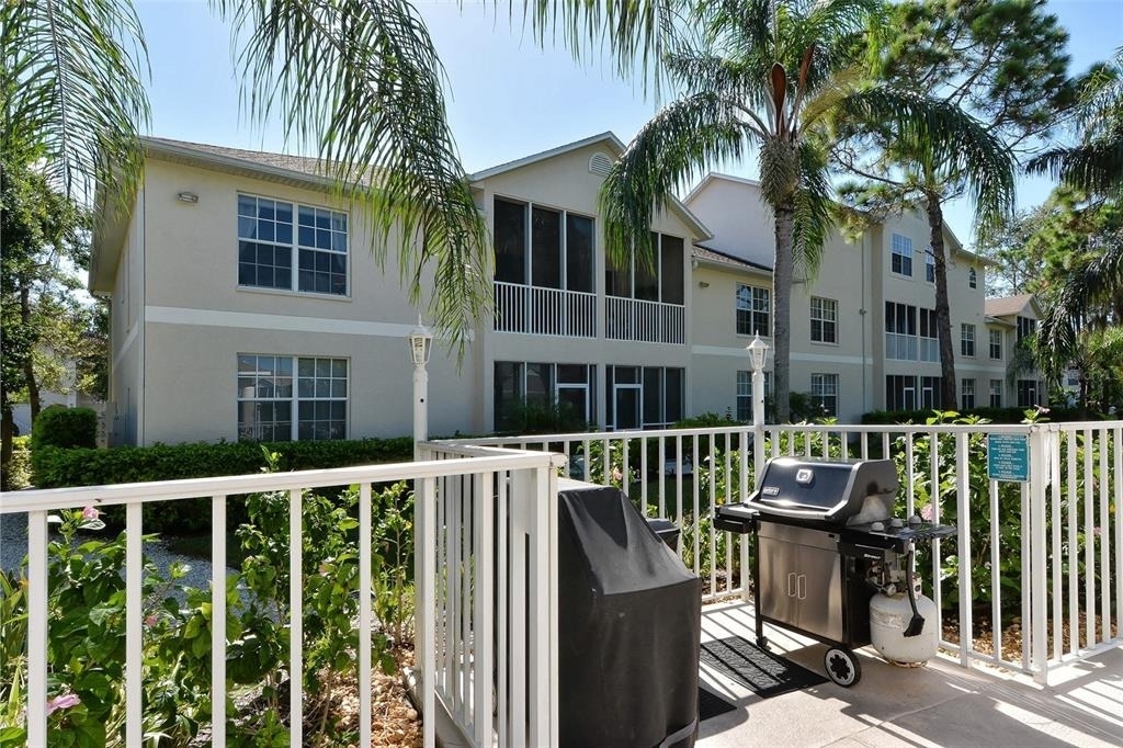 8375 Glenrose Way - Photo 37