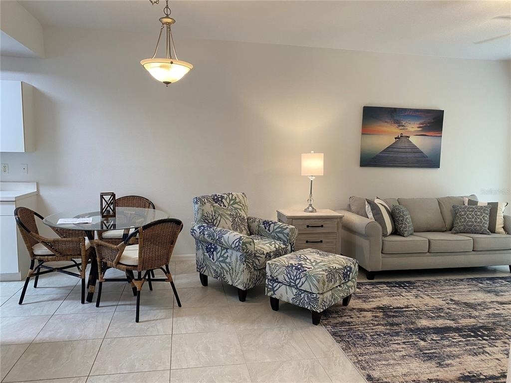 8375 Glenrose Way - Photo 7