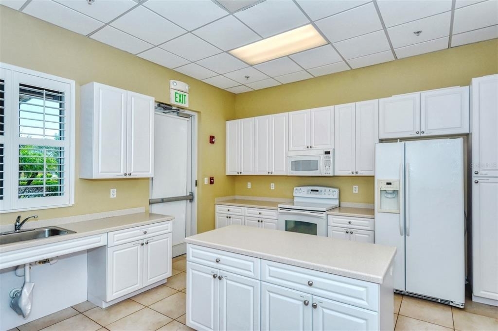 1498 Ernesto Drive - Photo 40