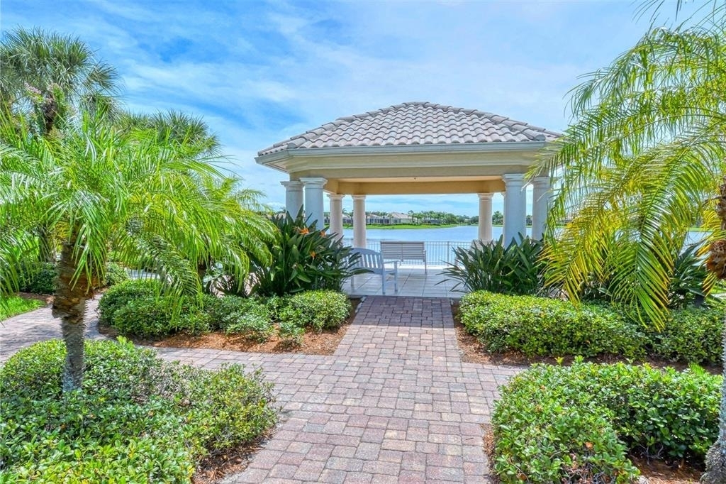 1498 Ernesto Drive - Photo 48