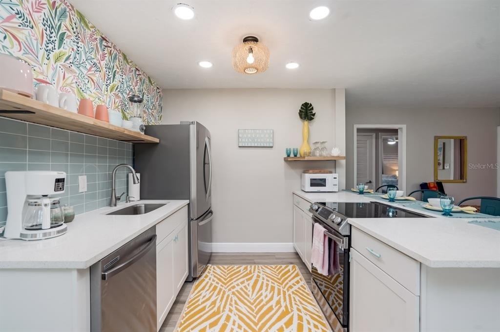 617 26th Street W - Photo 10