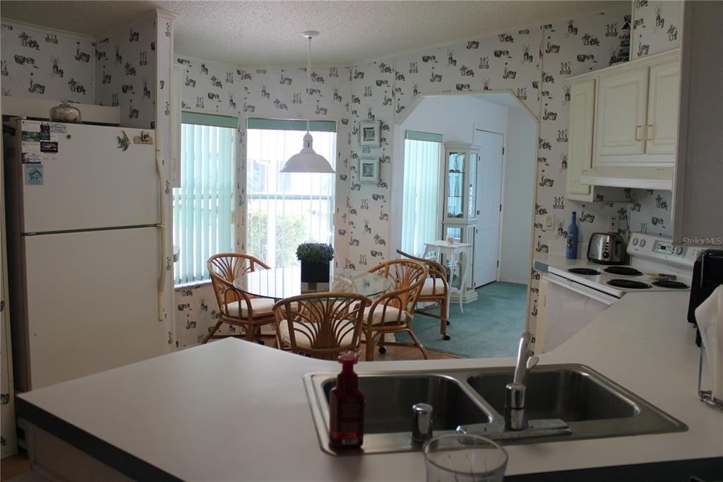8314 Nancy Lane - Photo 4