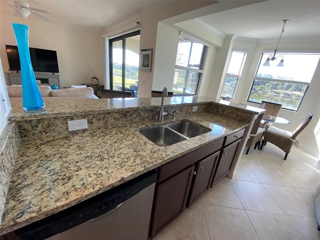 16706 Vardon Terrace - Photo 8