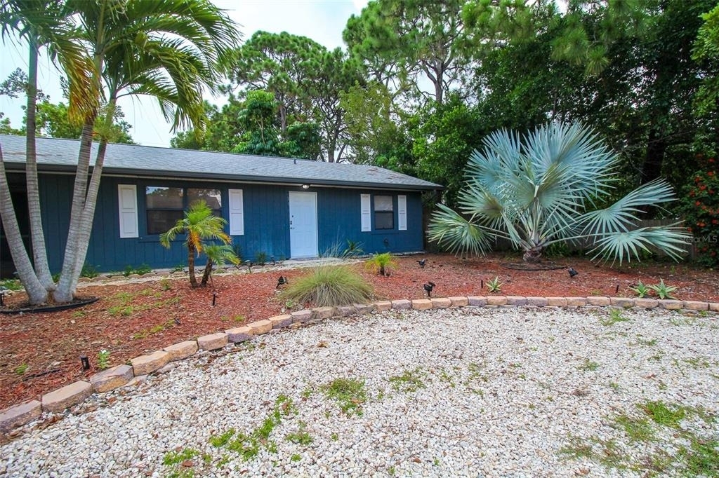 1116 Royal Road - Photo 1