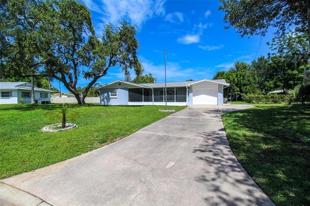 2521 Bismark Way - Photo 0
