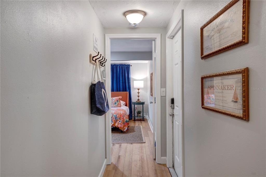 4705 Hollingsworth Avenue - Photo 14