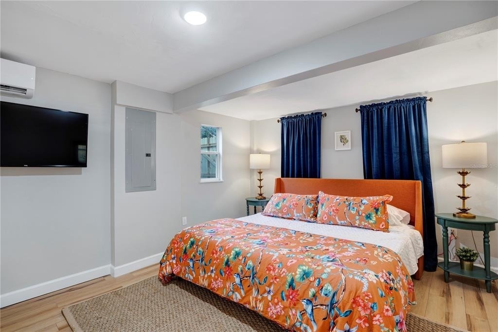 4705 Hollingsworth Avenue - Photo 9